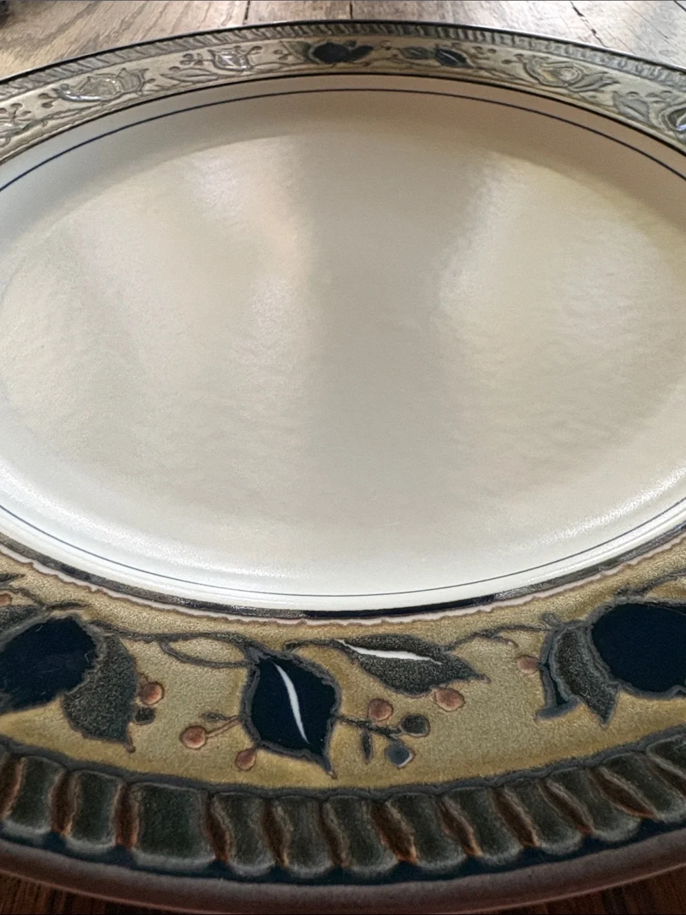 Mikasa Arabella 13” serving plate Cream Dinner Plate with Navy Floral Border